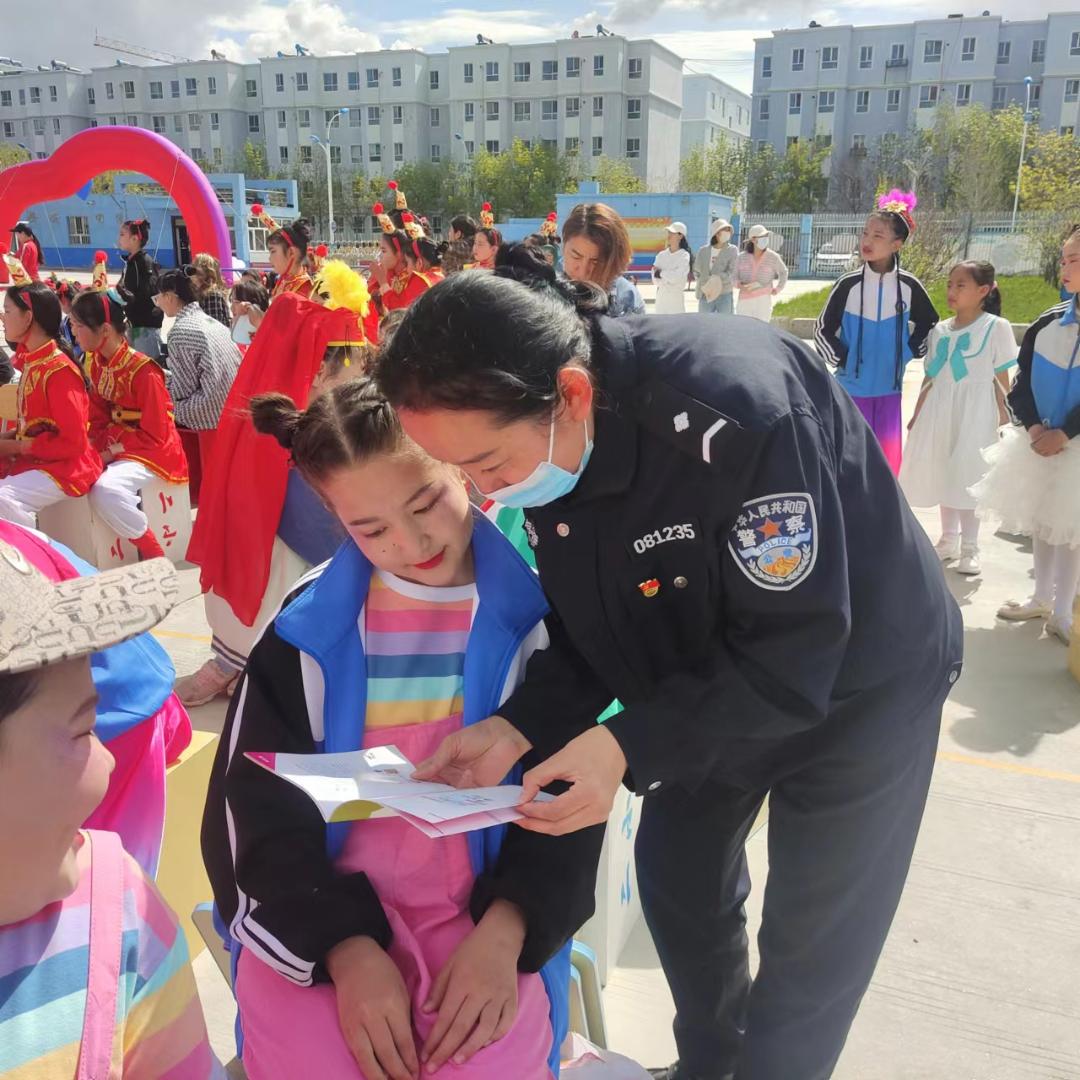 青河县小学领导团队的新面貌及其影响力